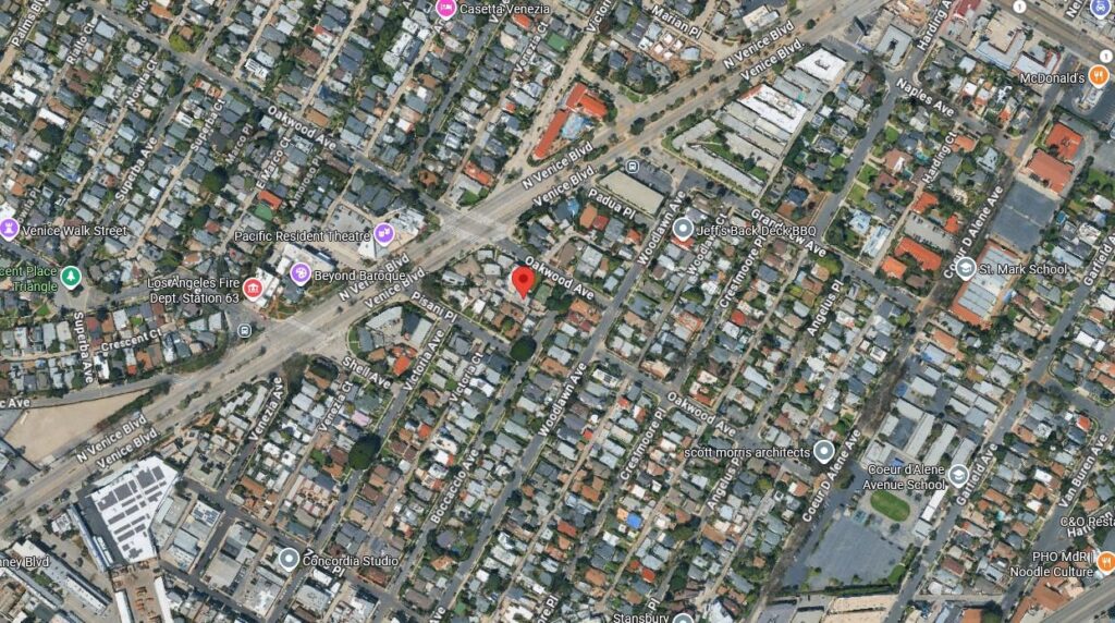 2315 S Oakwood Ave on a map
